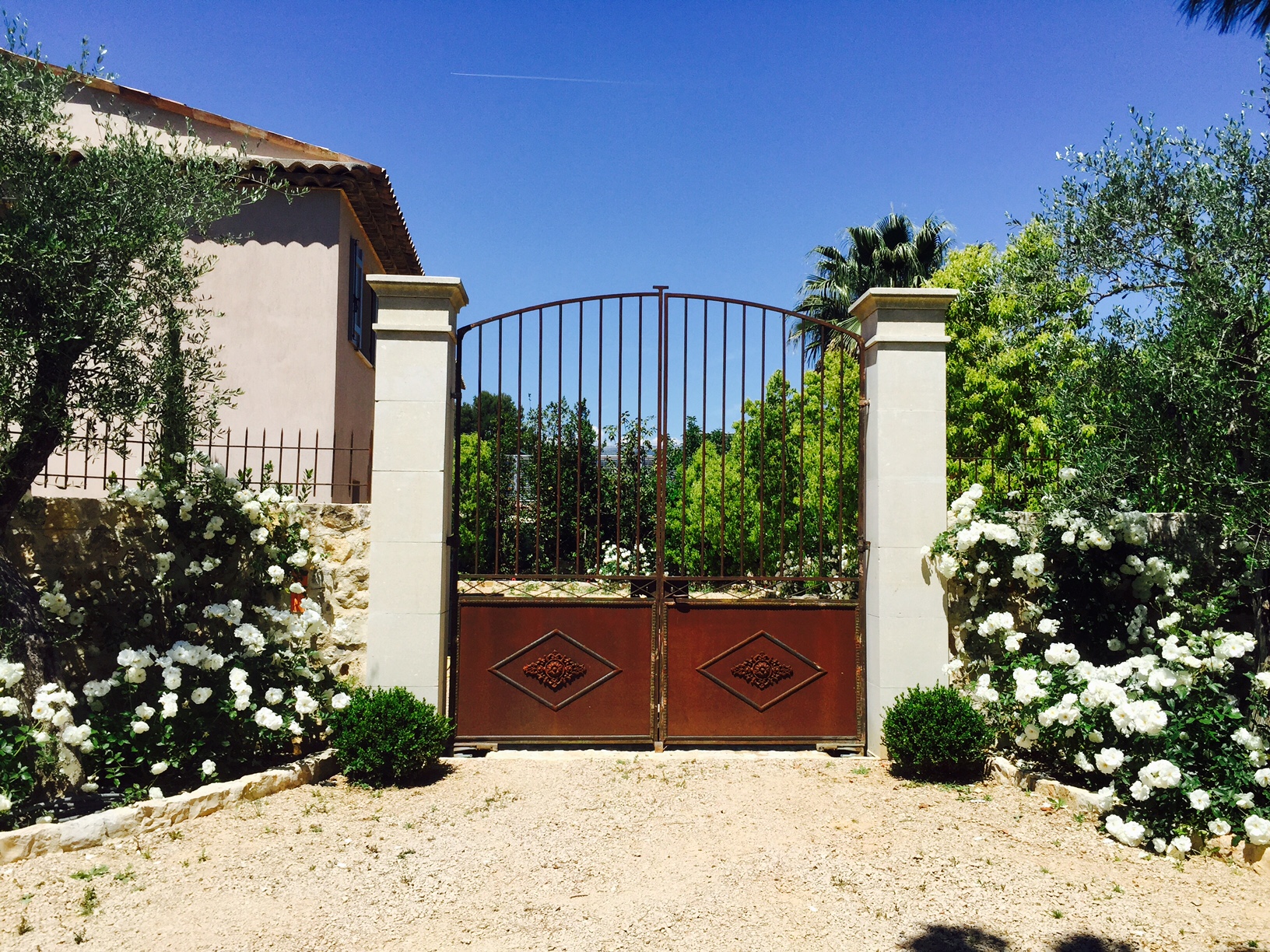 ADN Paysage - Portail et jardin